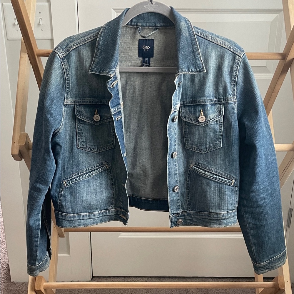 GAP Medium Blue Denim Trucker Jacket